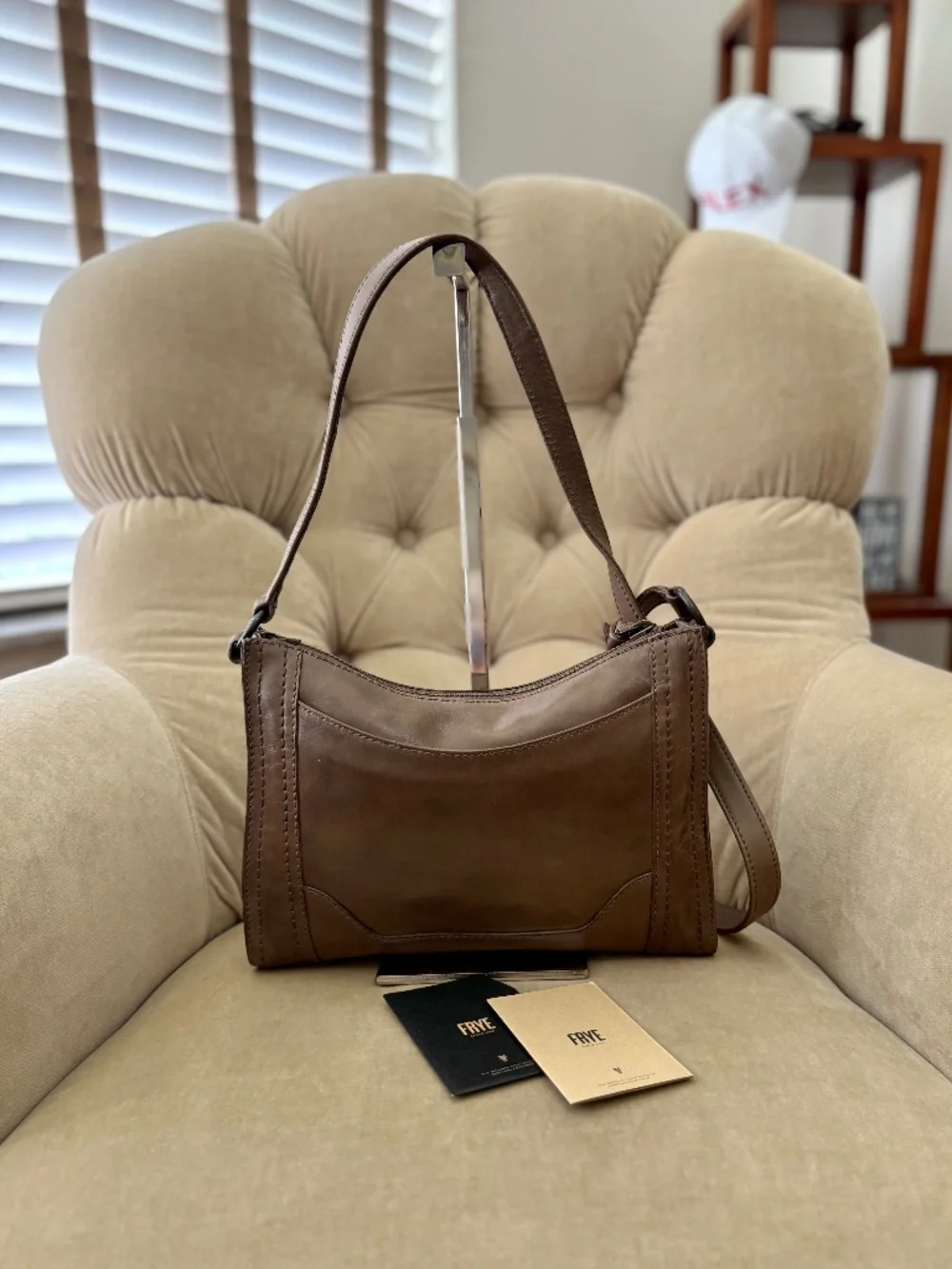 Auth. FRYE Iconic MELISSA Genuine Leather Hobo Crossbody Bag - Picture 5 of 7